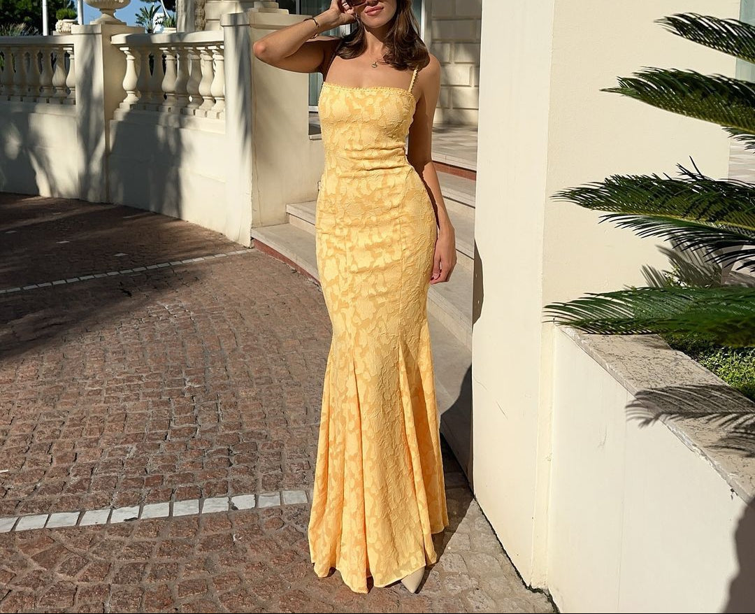 Vestido de alças finas