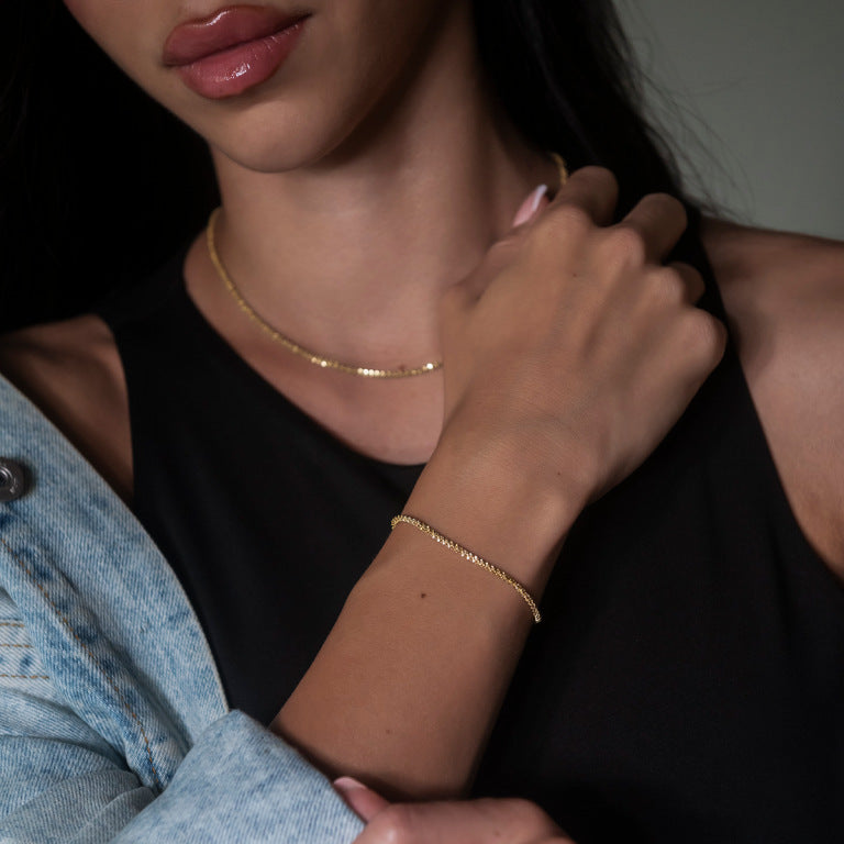Pulseira Dourada Brilhante de Luxo